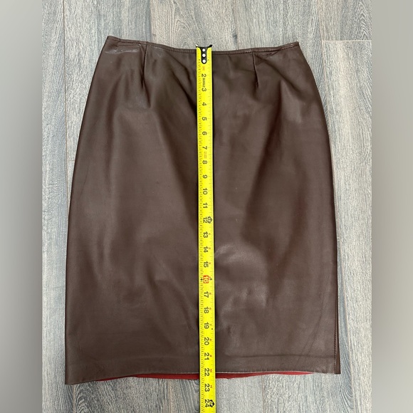 Danier Leather Women’s Genuine Leather Brown Pencil Skirt Size 6 - Picture 8 of 9